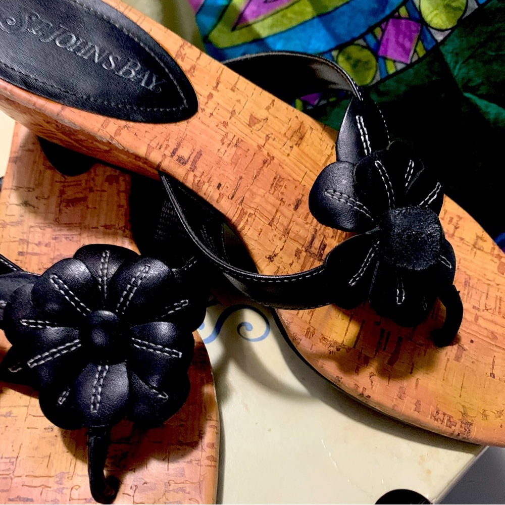 Lexie Black at John’s bay sandal 7.5